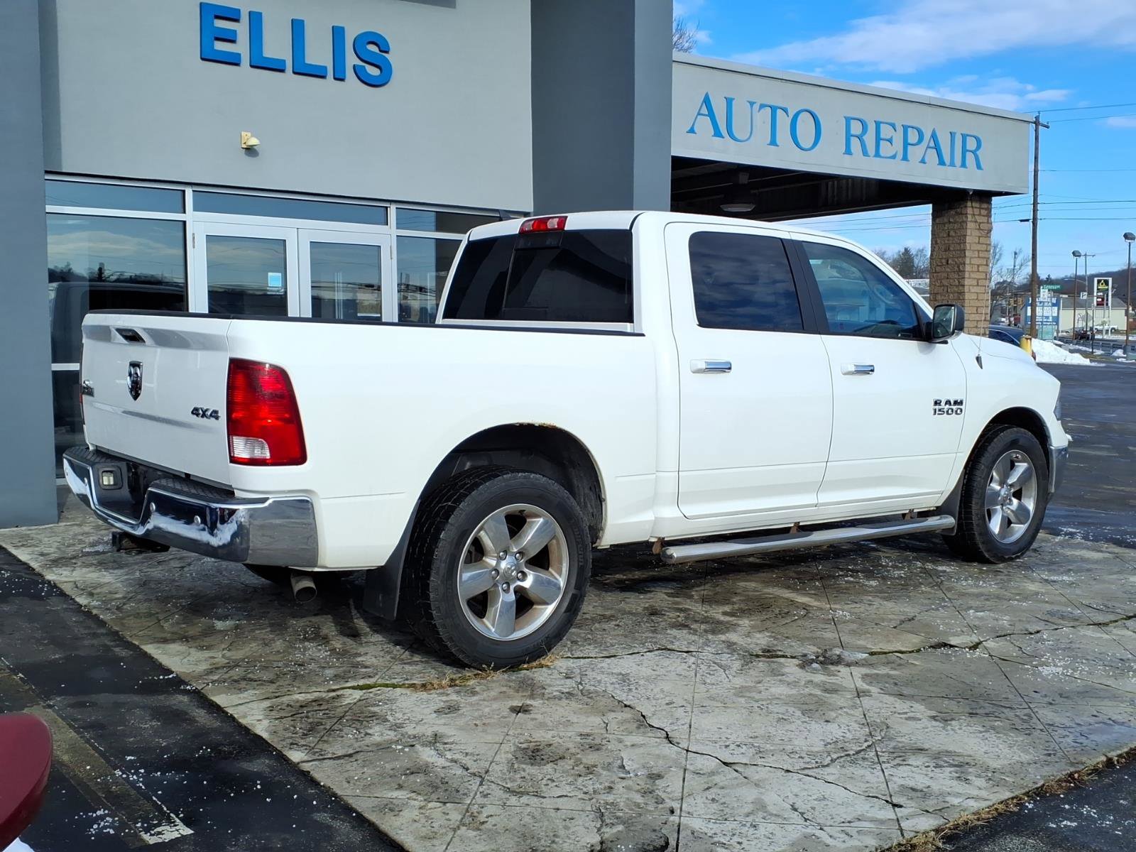 Used 2016 RAM 1500 Big Horn AWD/4WD image 3