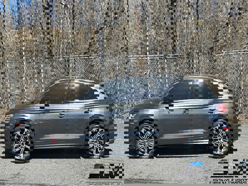 Used 2020 Audi SQ5 Prestige image 11