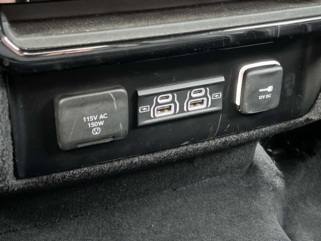 Used 2023 Jeep Wagoneer Series II AWD/4WD image 17