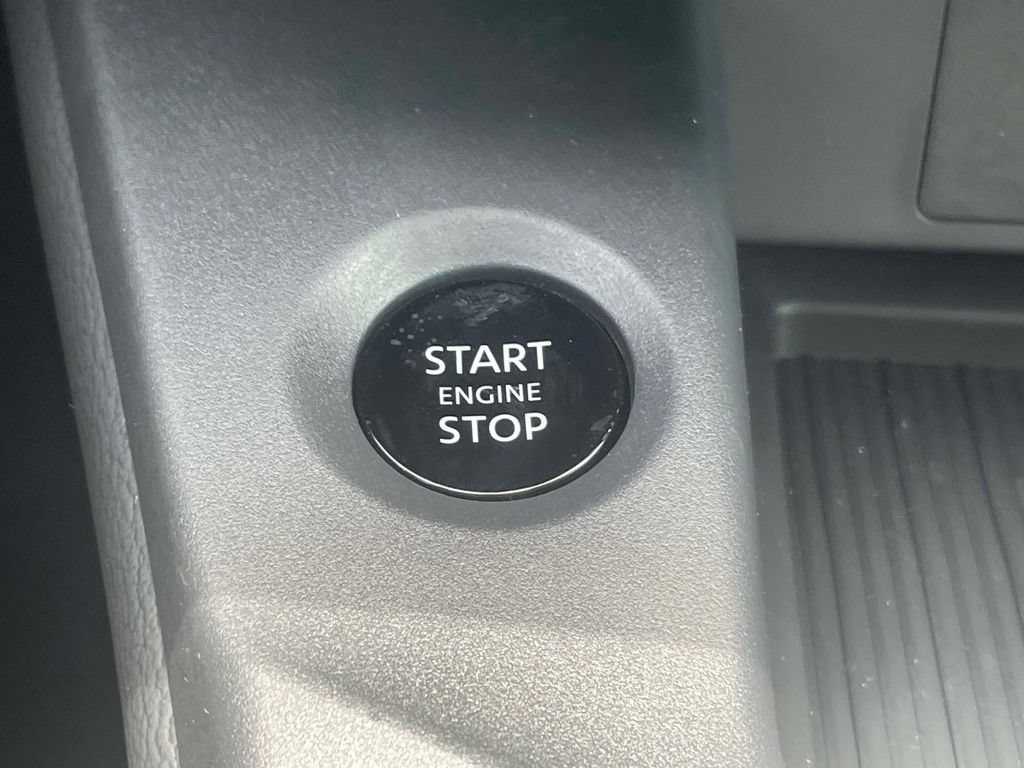 New 2026 Nissan Sentra SR w/ SR Premium Package FWD image 25
