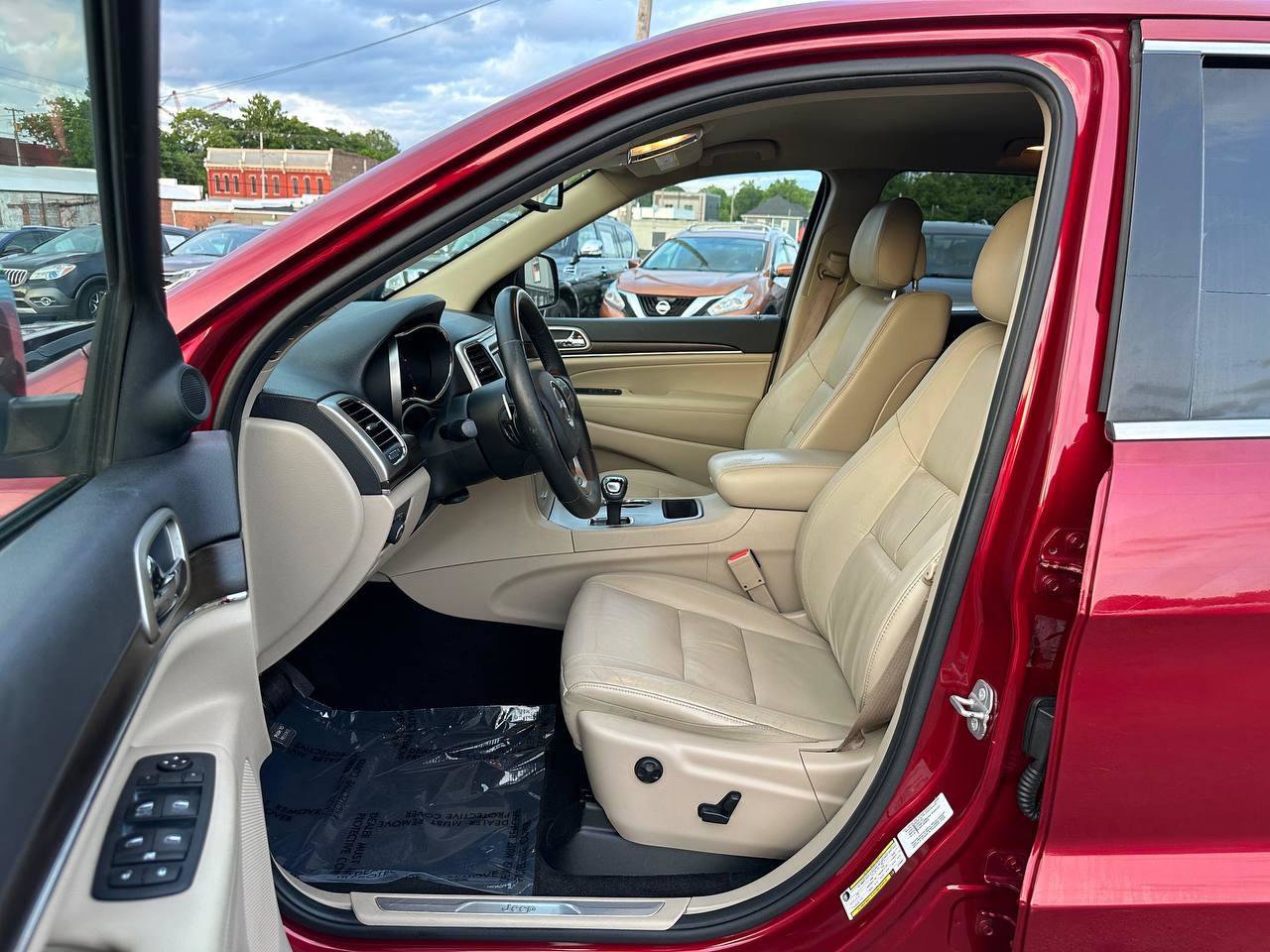 Used 2014 Jeep Grand Cherokee Limited RWD image 14