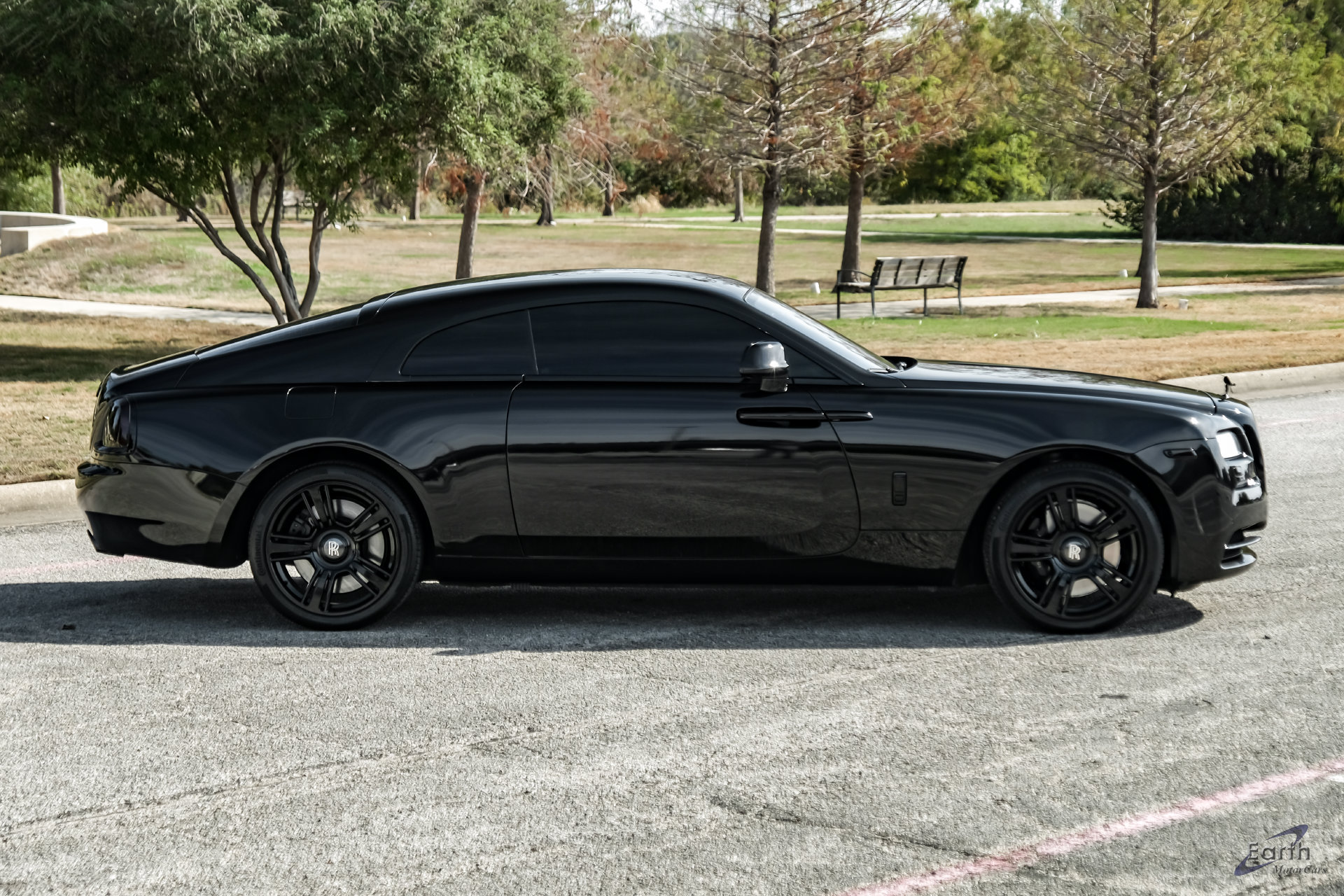 Used 2016 Rolls-Royce Wraith RWD image 22