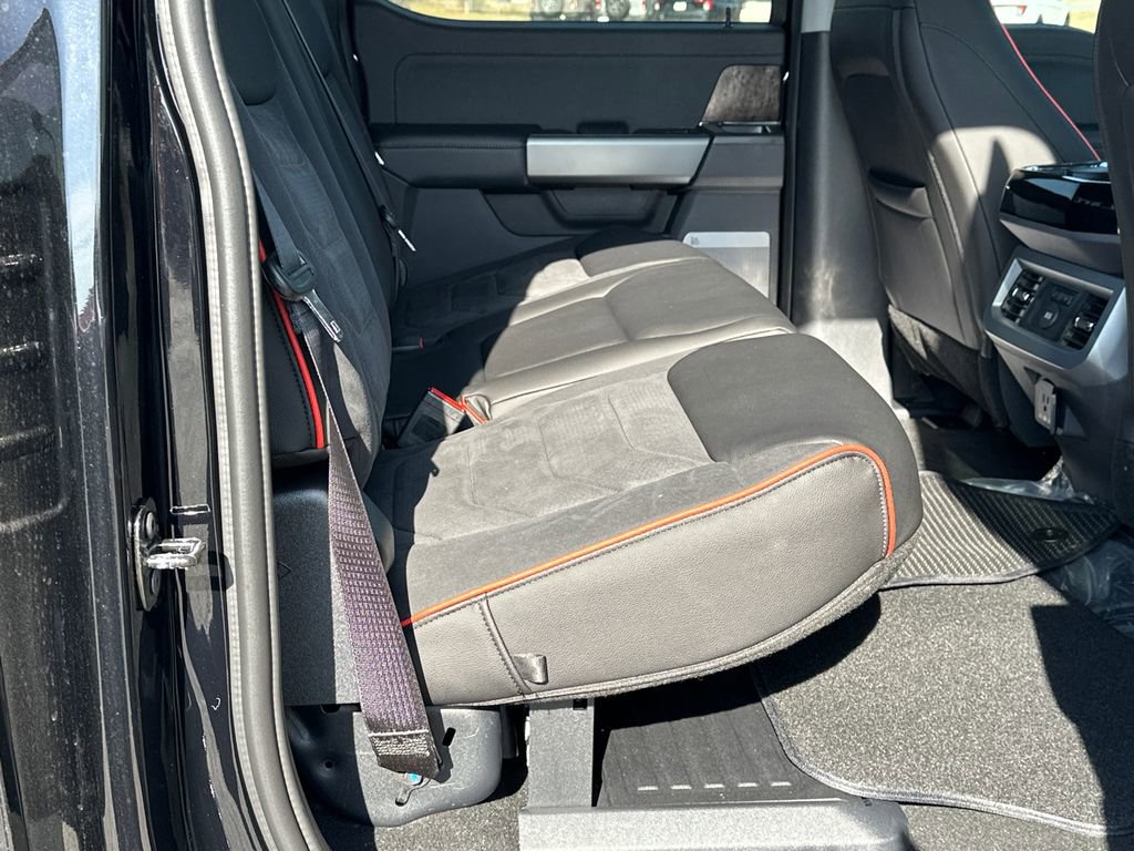 New 2026 Ford F250 Lariat w/ Black Appearance Package image 15