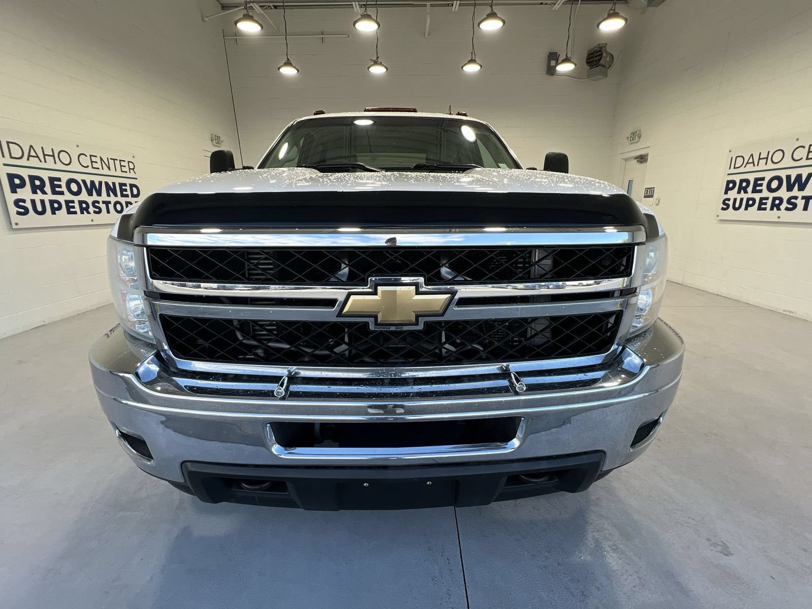 Used 2011 Chevrolet Silverado 3500 LTZ w/ LTZ Plus Package AWD/4WD image 3