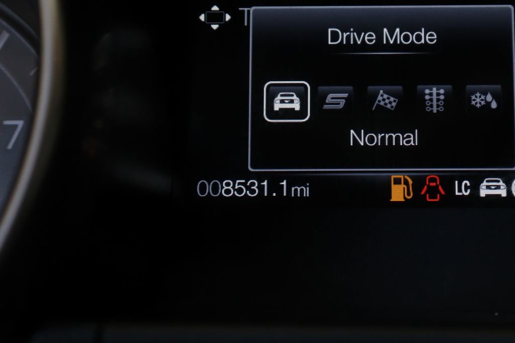 Used 2020 Ford Mustang Shelby GT350 w/ Technology Package RWD image 36