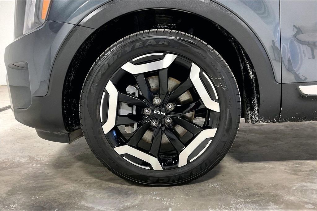 Used 2024 Kia Telluride S w/ S Sunroof Package image 11