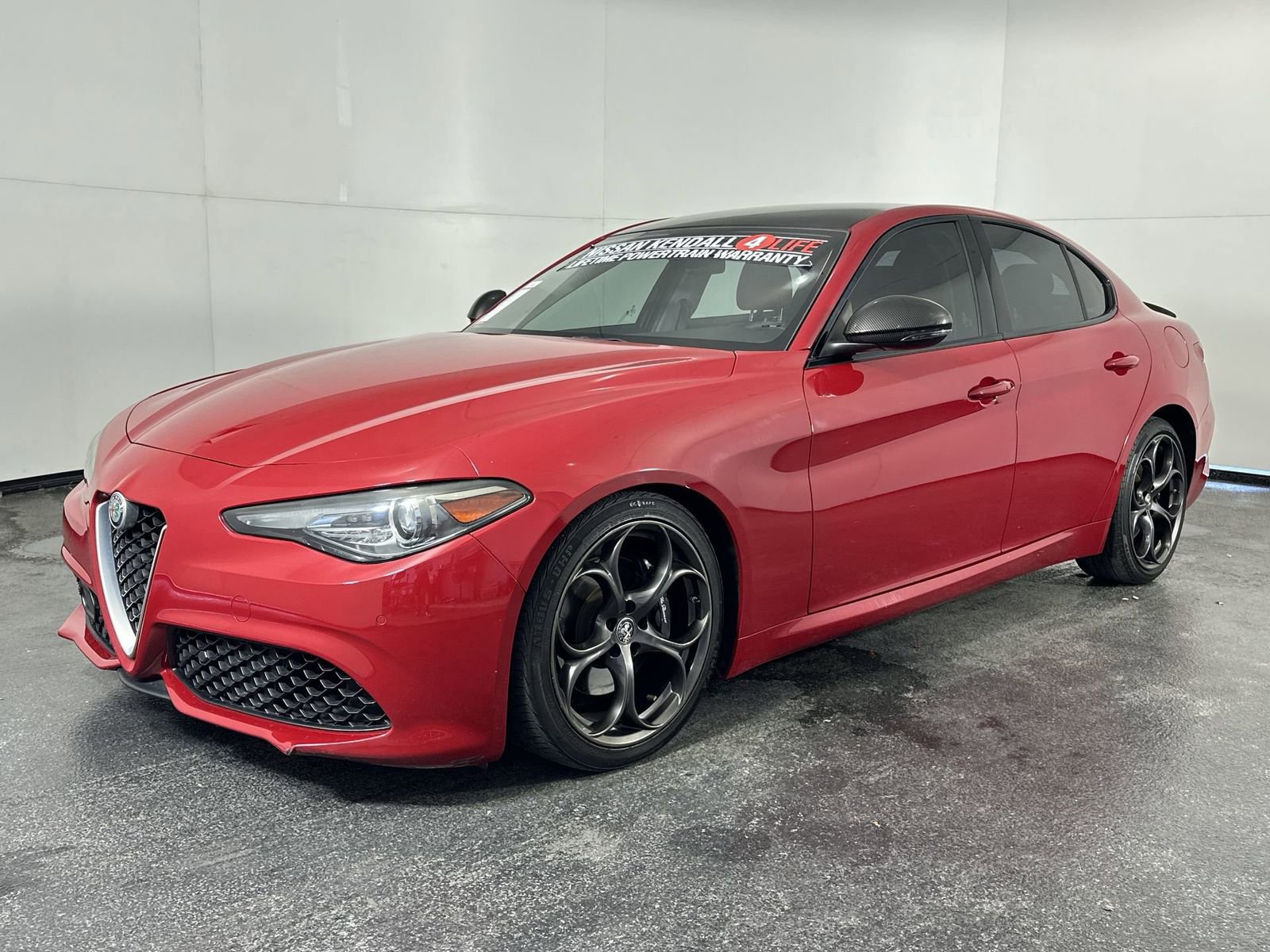 Used 2019 Alfa Romeo Giulia Ti Sport w/ Quick Order Package 22U Sport RWD image 4