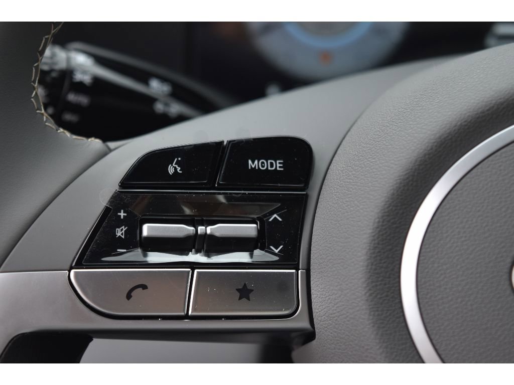 New 2025 Hyundai Elantra SEL image 14