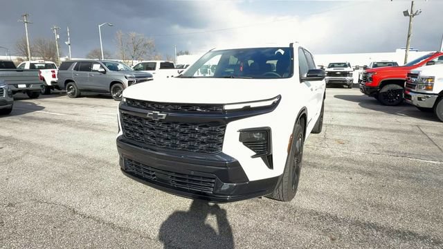 Used 2024 Chevrolet Traverse RS AWD/4WD image 3