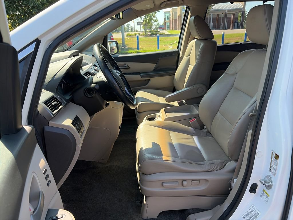 Used 2011 Honda Odyssey Touring image 12