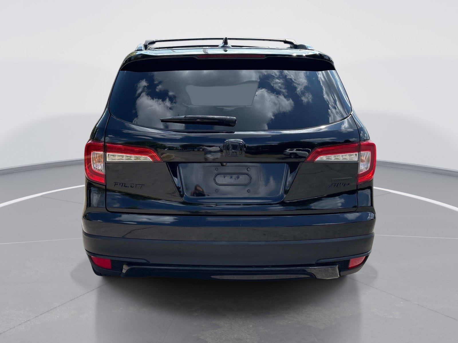 Used 2019 Honda Pilot Touring image 7