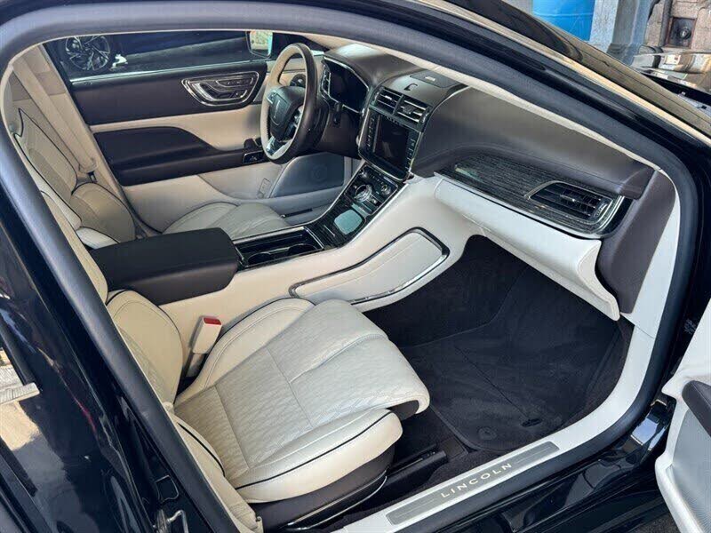Used 2019 Lincoln Continental Black Label w/ Rear Seat Package image 23
