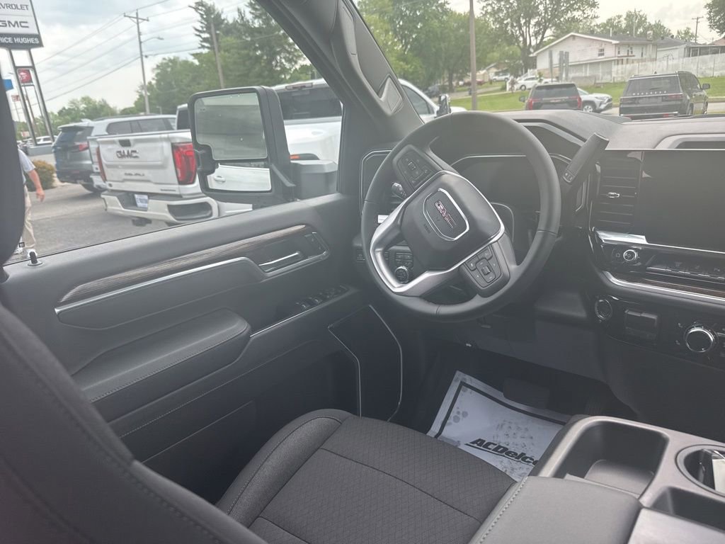 New 2026 GMC Sierra 2500 SLE w/ SLE Value Package; AWD/4WD image 14