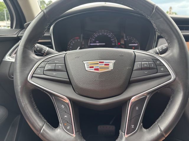 Used 2017 Cadillac XT5 Luxury w/ Driver Awareness Package FWD image 15