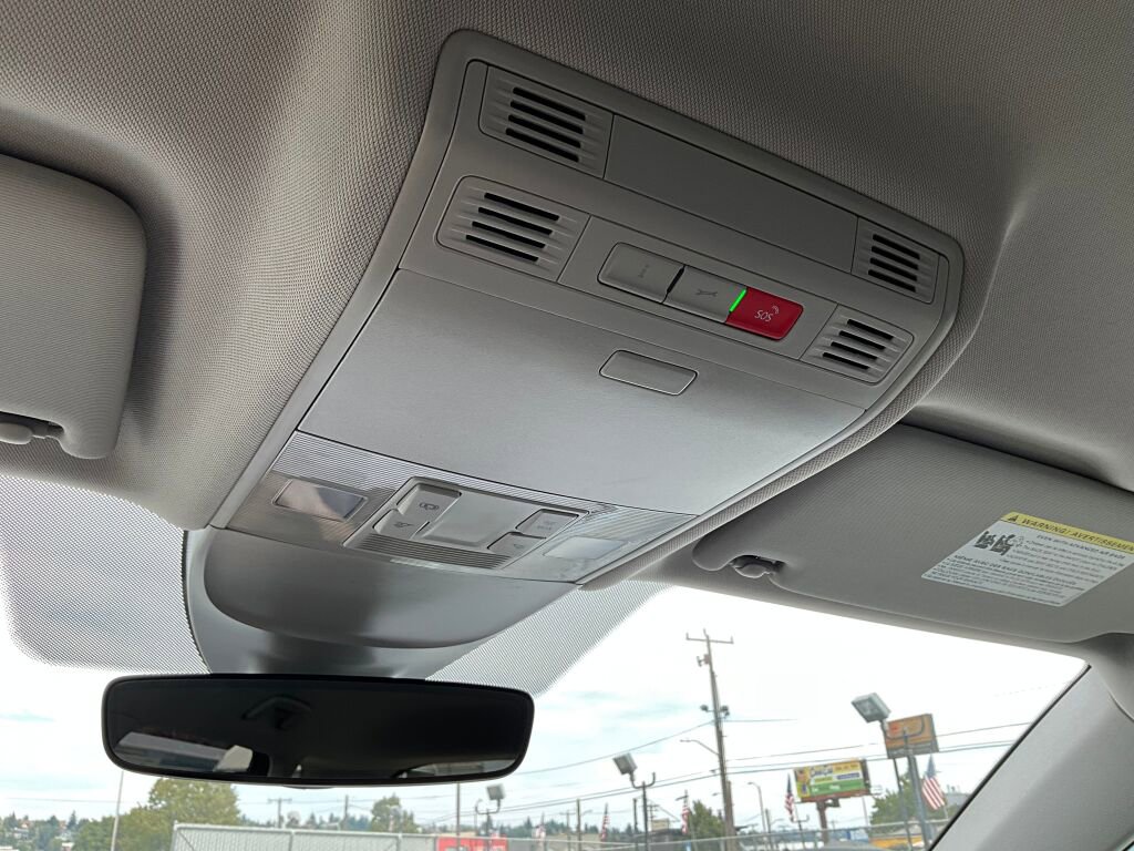 New 2025 Volkswagen Taos SE image 15