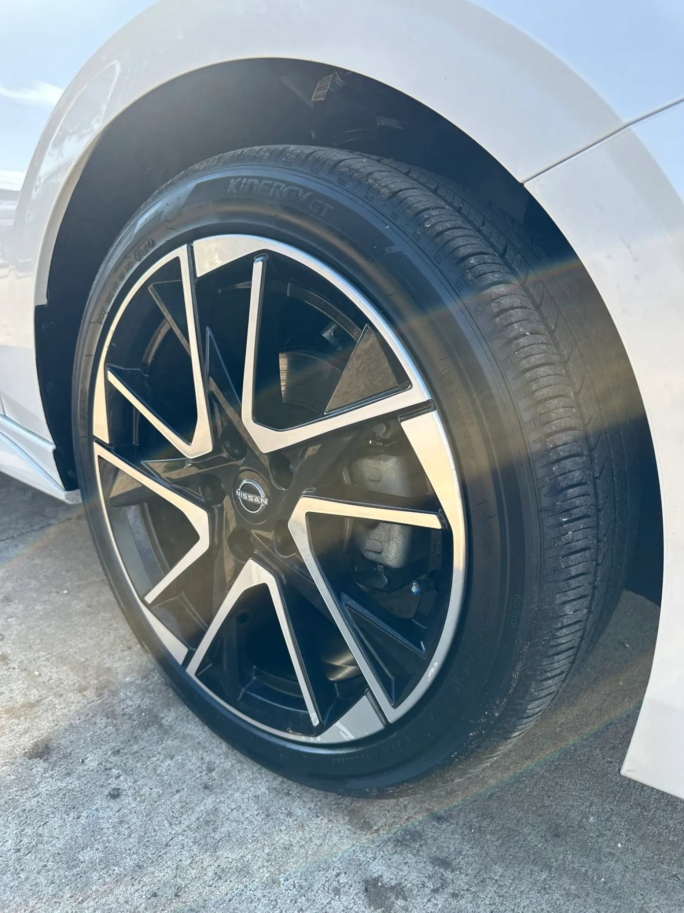 Used 2024 Nissan Sentra SR FWD image 10