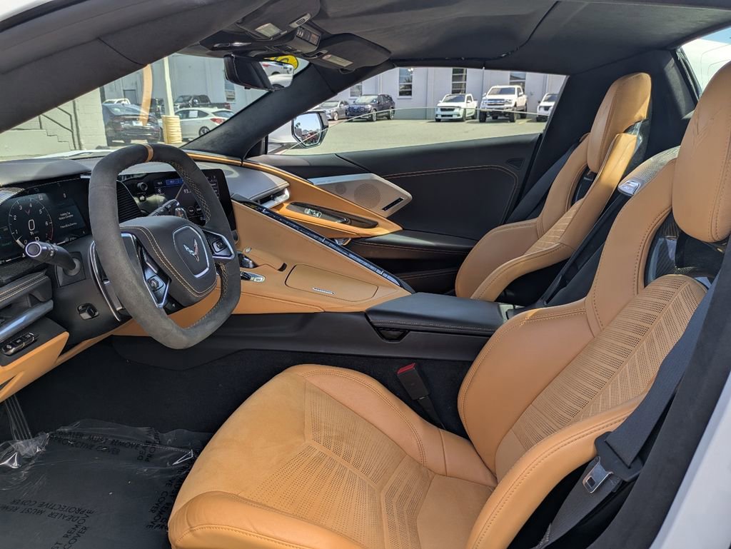 Used 2023 Chevrolet Corvette Stingray Premium Conv w/ Z51 Performance Package RWD image 17