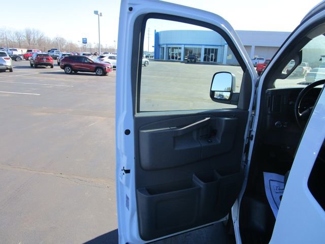 Used 2021 Chevrolet Express 2500 LT w/ LT Preferred Equipment Group image 16