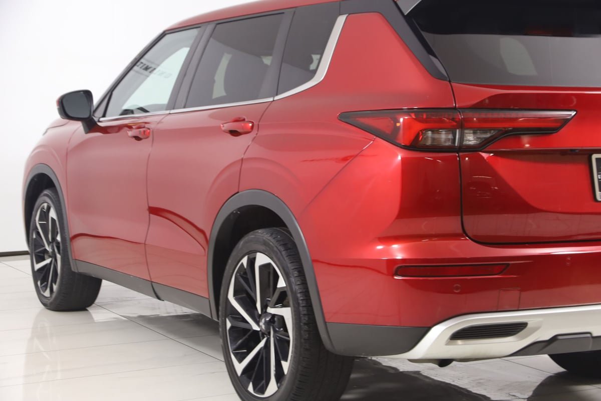 Used 2024 Mitsubishi Outlander Ralliart AWD/4WD image 23