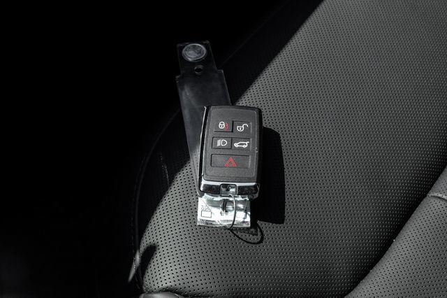 New 2026 Land Rover Range Rover SE AWD/4WD image 70