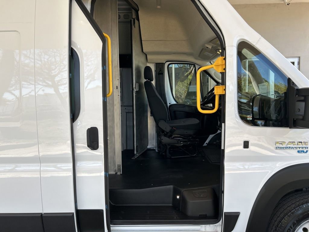 Used 2024 RAM ProMaster 3500 w/ Delivery Van Package image 21