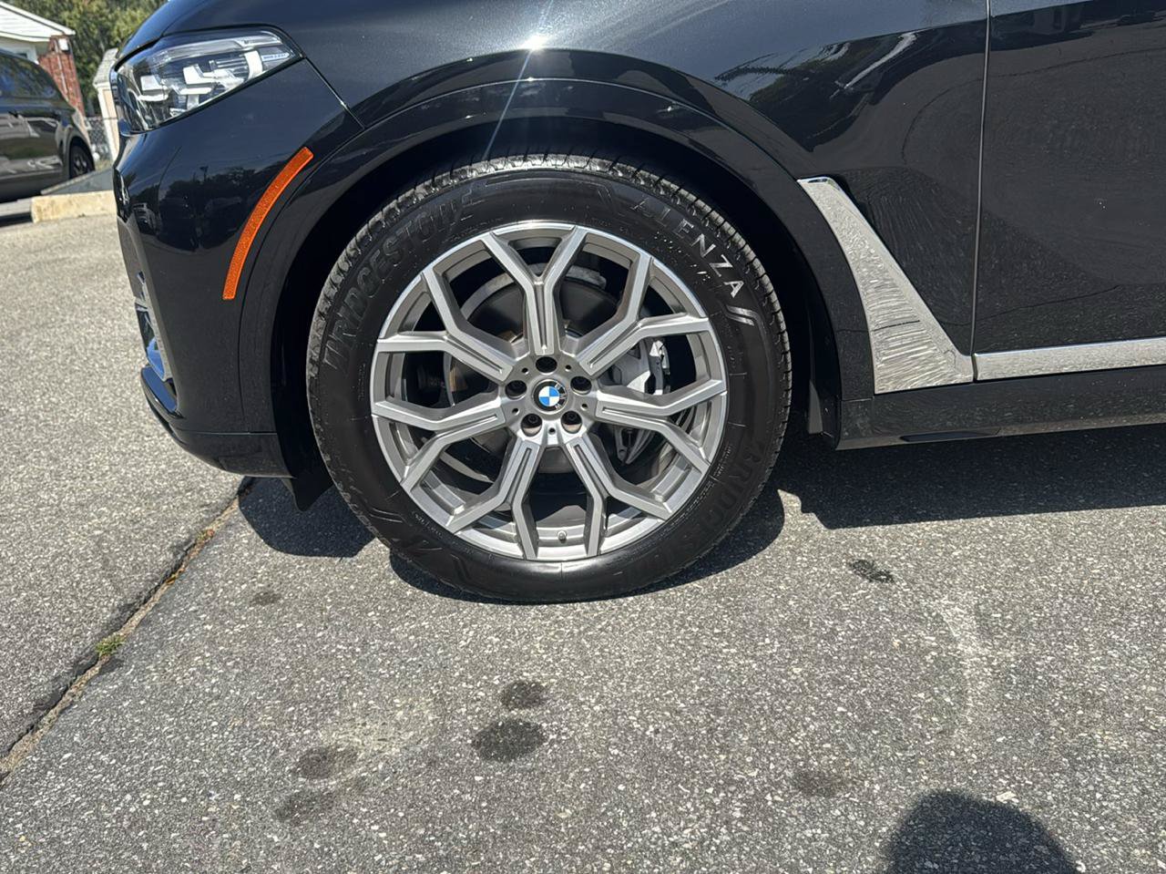Used 2021 BMW X7 xDrive40i w/ Luxury Seating Package AWD/4WD image 15