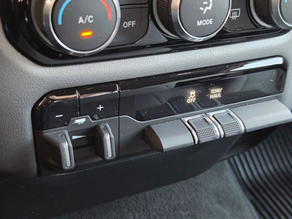 Used 2023 RAM 1500 Big Horn image 13