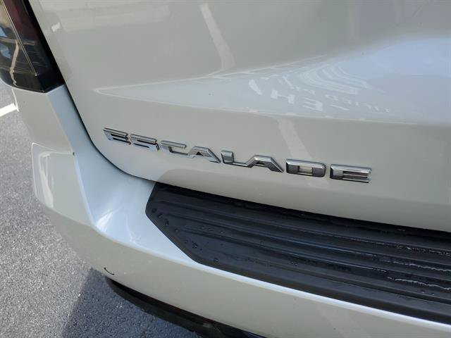 Certified 2023 Cadillac Escalade ESV V AWD/4WD image 29