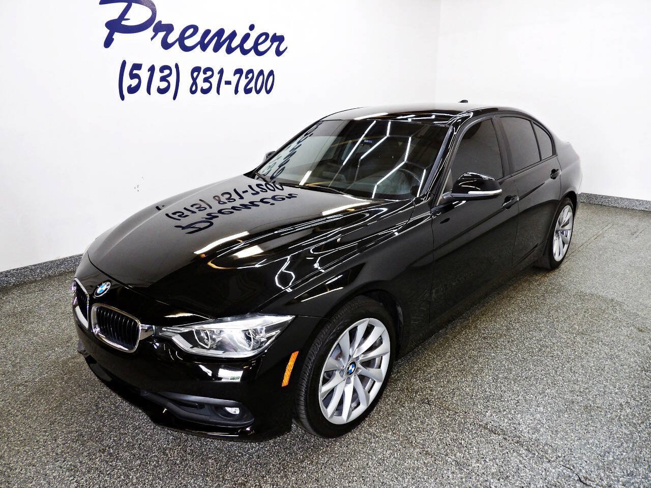Used 2018 BMW 320i Sedan RWD image 1