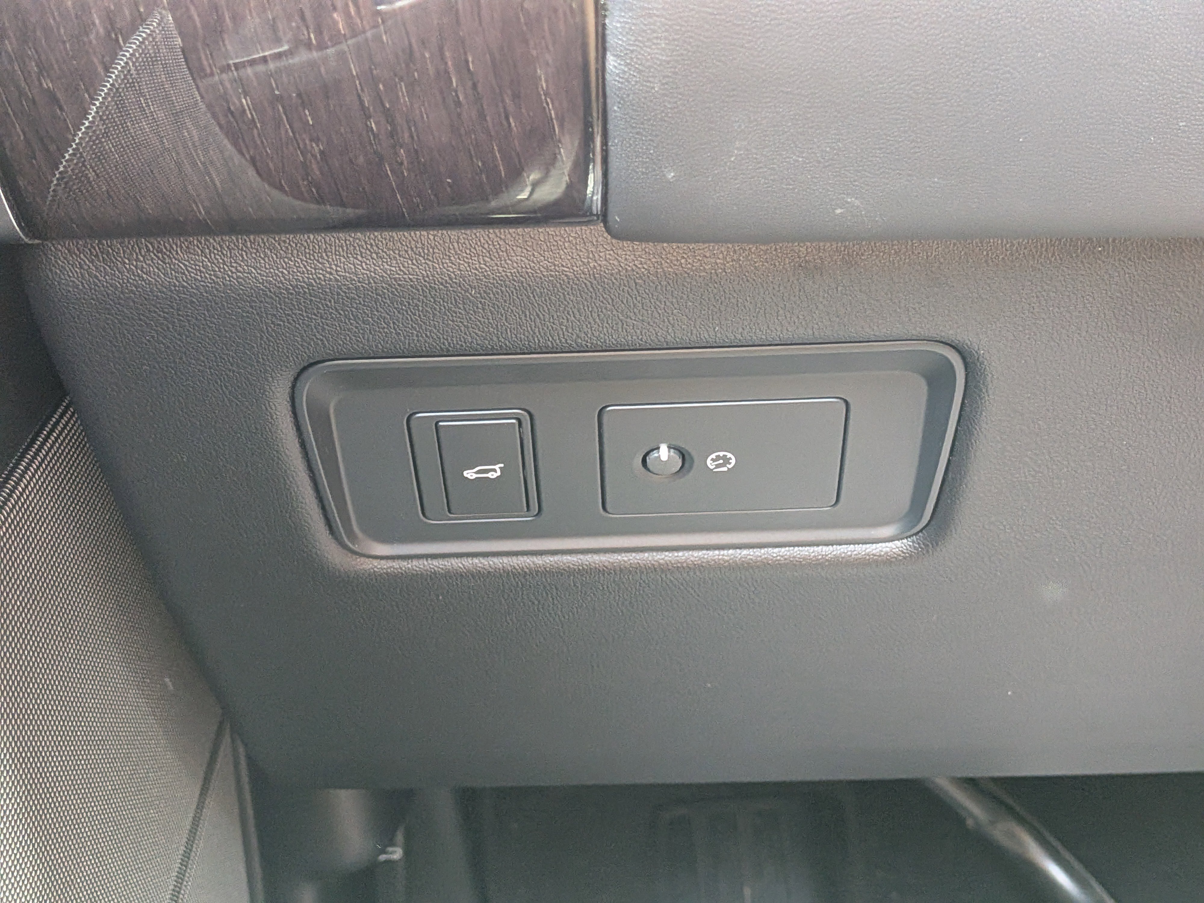 Used 2020 Land Rover Range Rover Sport HSE Dynamic image 24