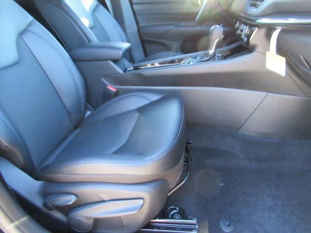 New 2026 Jeep Compass Latitude image 9