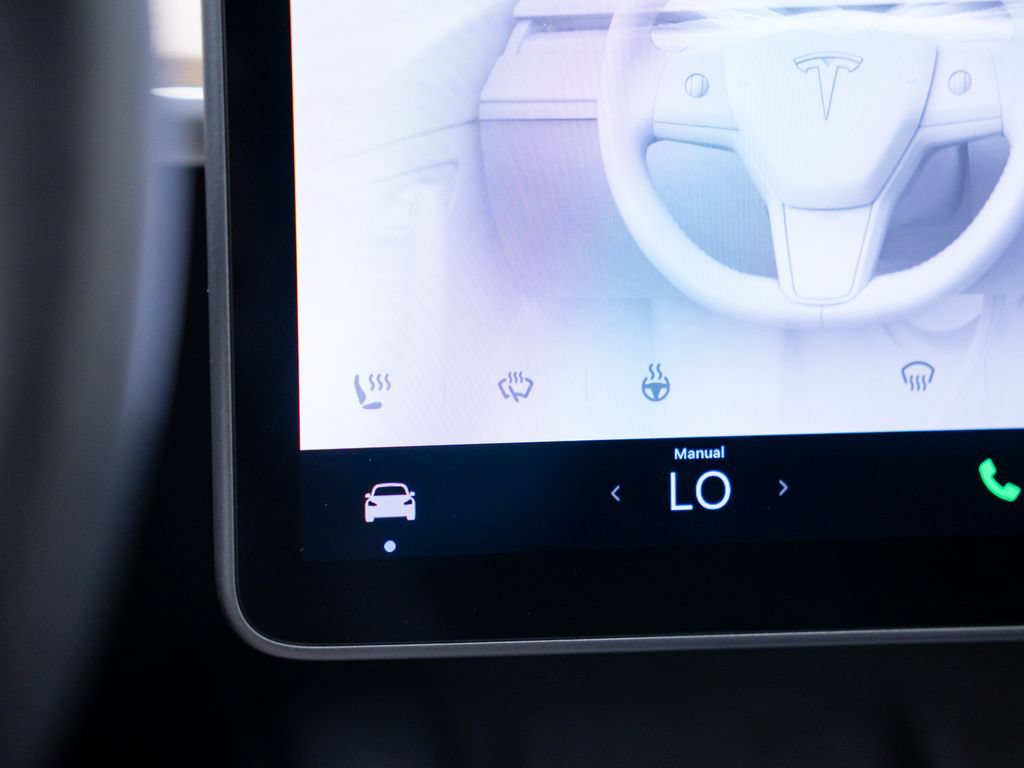 Used 2023 Tesla Model Y Long Range AWD/4WD image 31