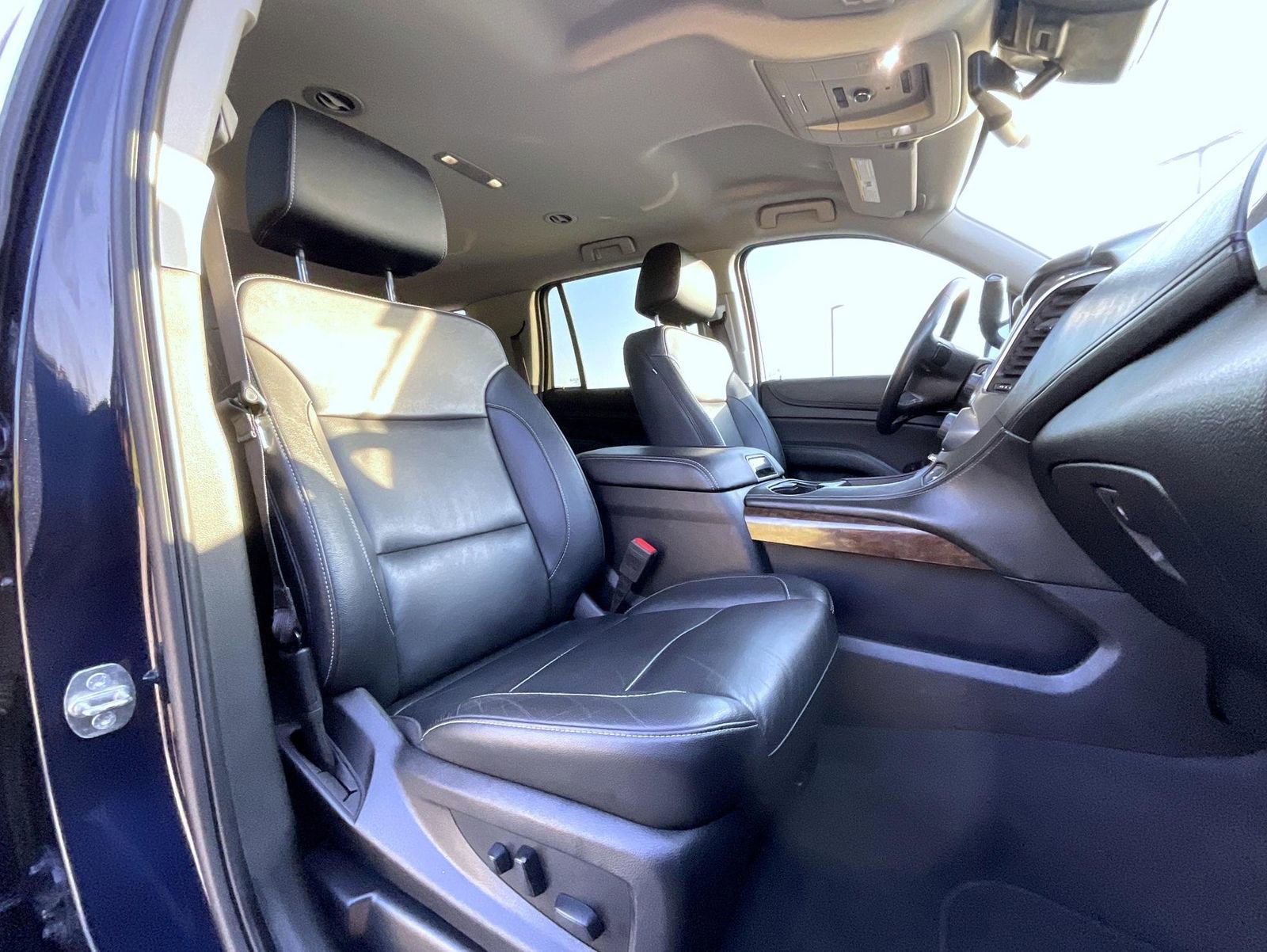 Used 2020 Chevrolet Tahoe LT AWD/4WD image 16