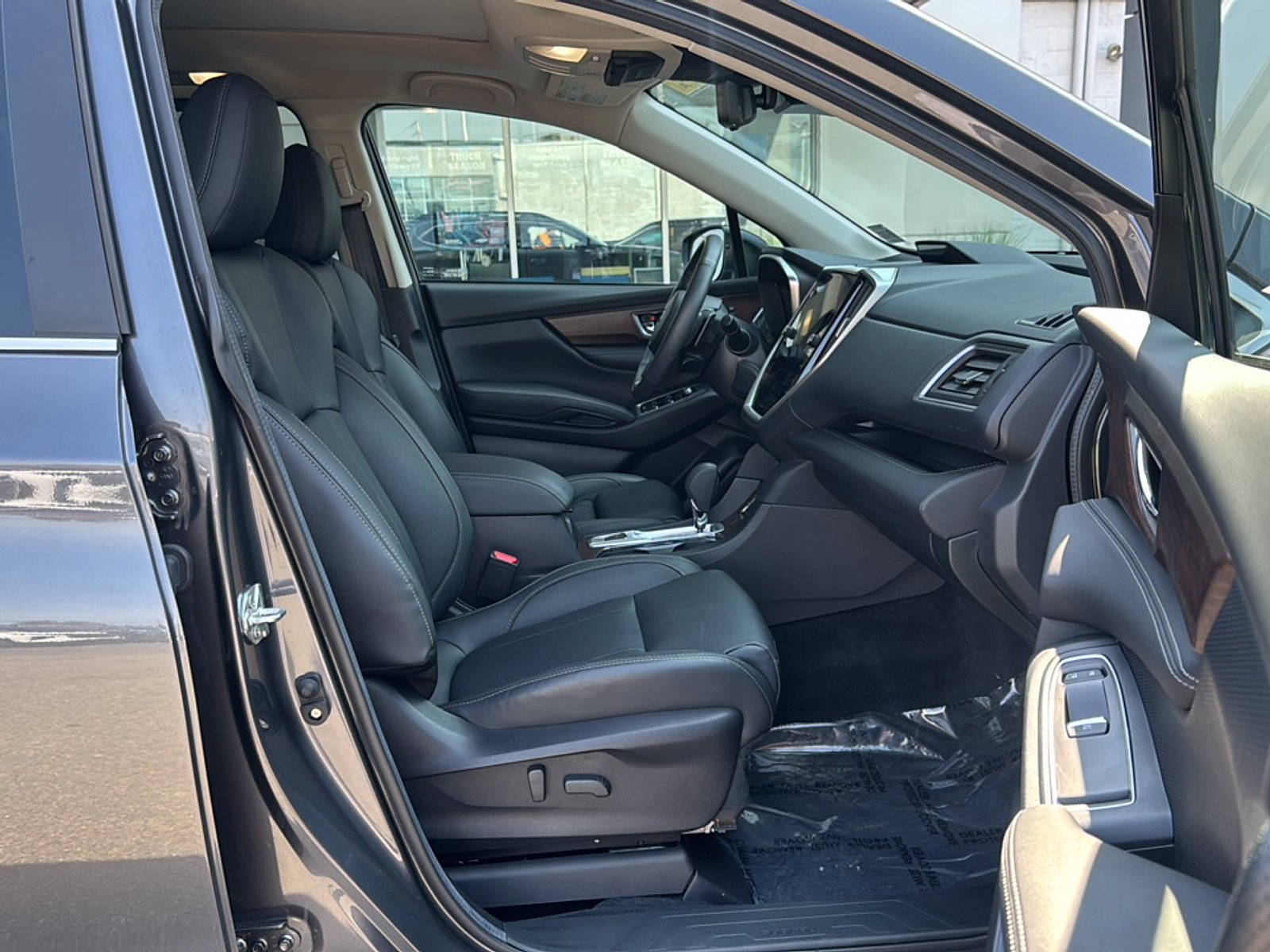 Used 2025 Subaru Ascent Touring w/ Popular Package #1 AWD/4WD image 14