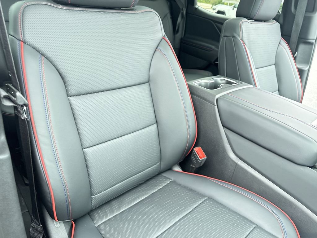 New 2024 Chevrolet Silverado EV RST image 31