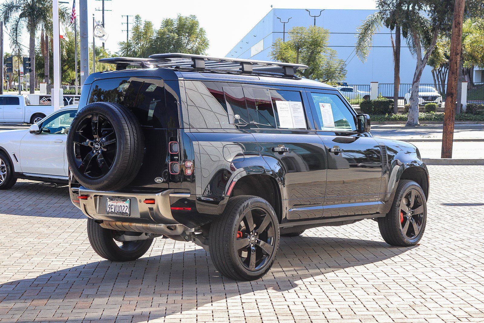 Used 2023 Land Rover Defender 110 X image 8