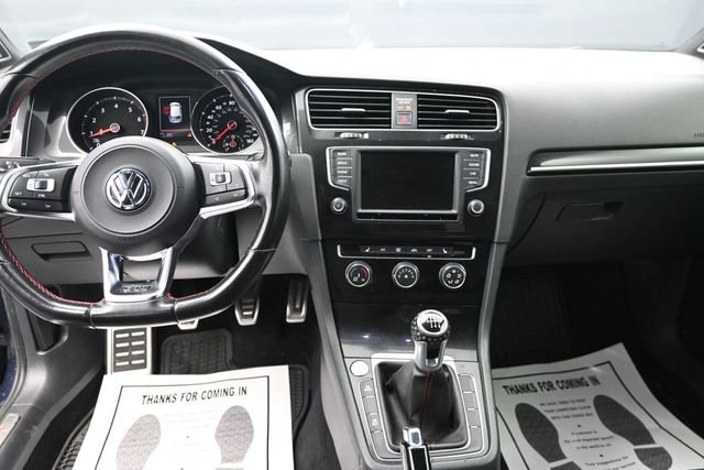 Used 2017 Volkswagen GTI SE FWD image 15