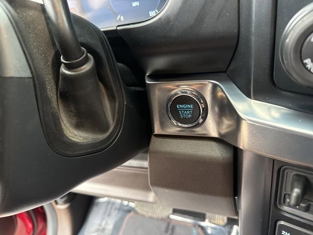 Used 2025 Ford F250 King Ranch w/ FX4 Off-Road Package image 22