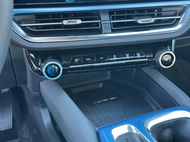 New 2026 Chevrolet Equinox EV LT AWD/4WD image 11