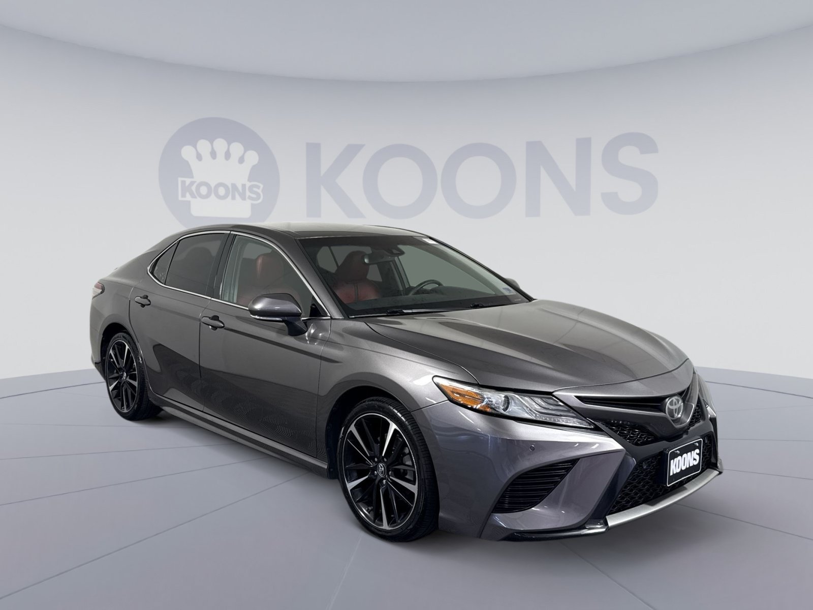 Used 2018 Toyota Camry XSE FWD image 10