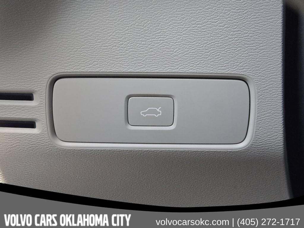 Used 2026 Volvo XC40 B5 Ultra w/ Protection Package Premier AWD/4WD image 22