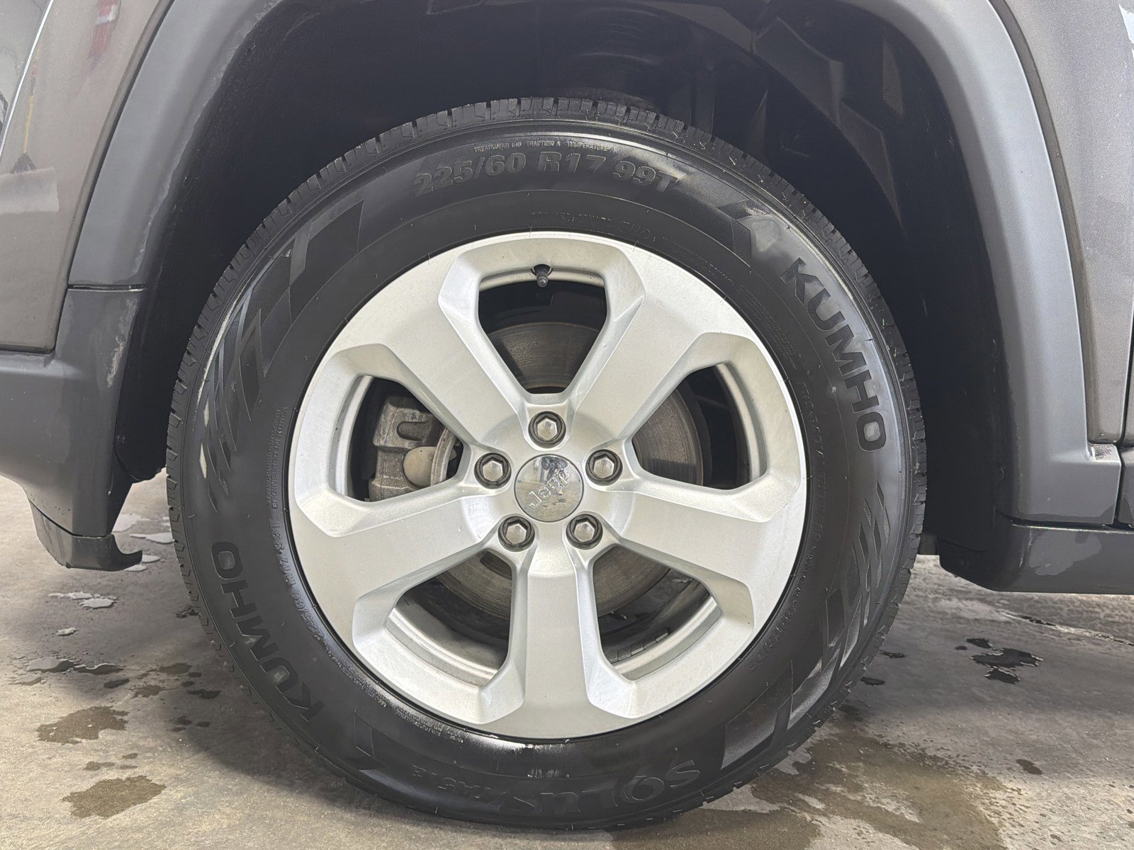 Used 2017 Jeep Compass Latitude w/ Popular Equipment Group image 14