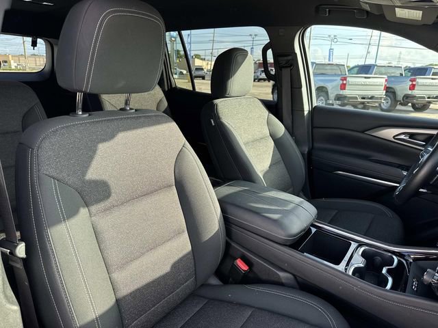 Used 2025 Chevrolet Traverse LT image 28