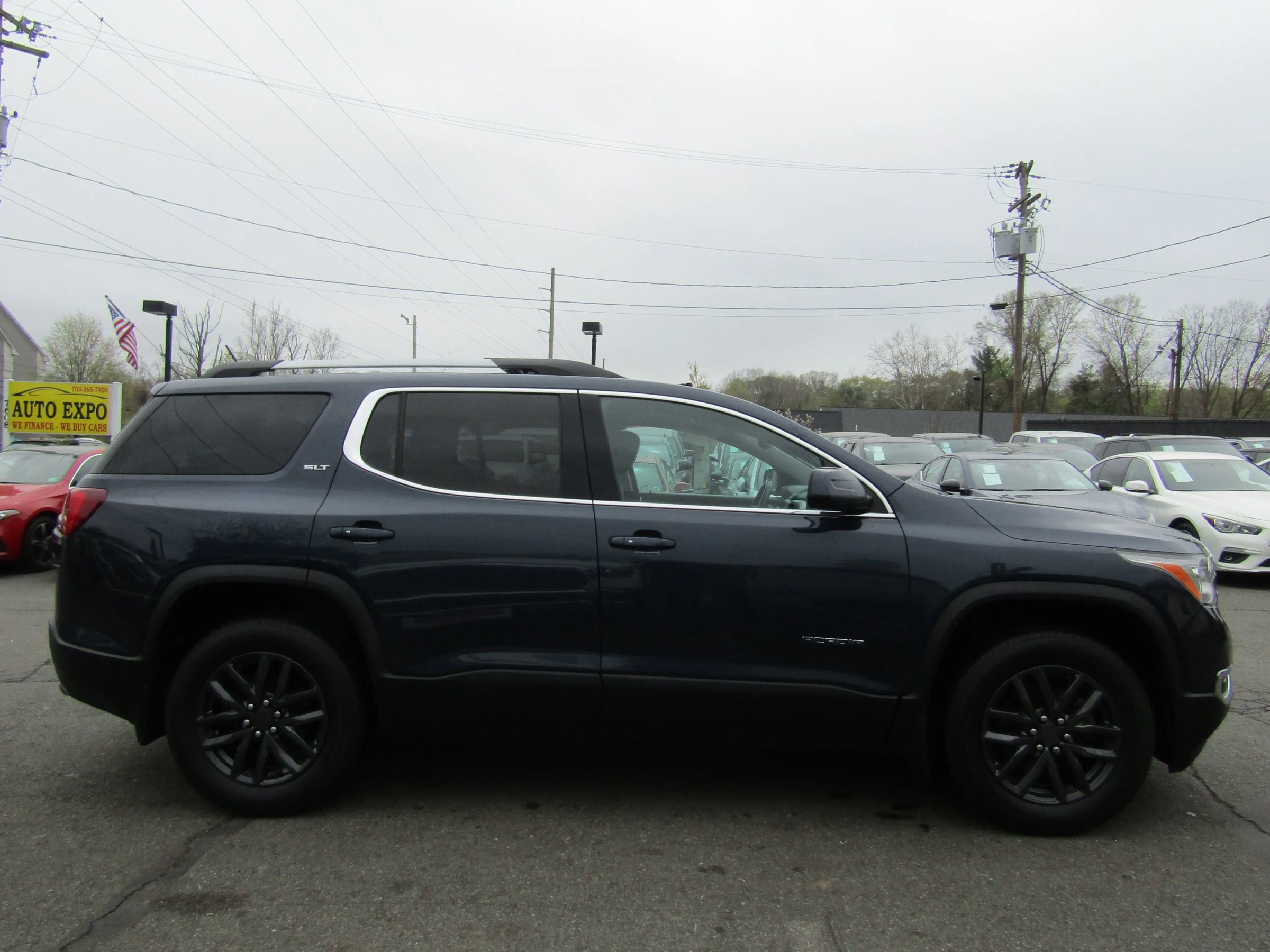 Used 2018 GMC Acadia SLT AWD/4WD image 8