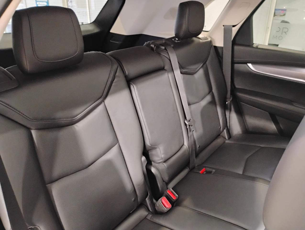 Used 2018 Cadillac XT5 Luxury w/ Driver Awareness Package image 93