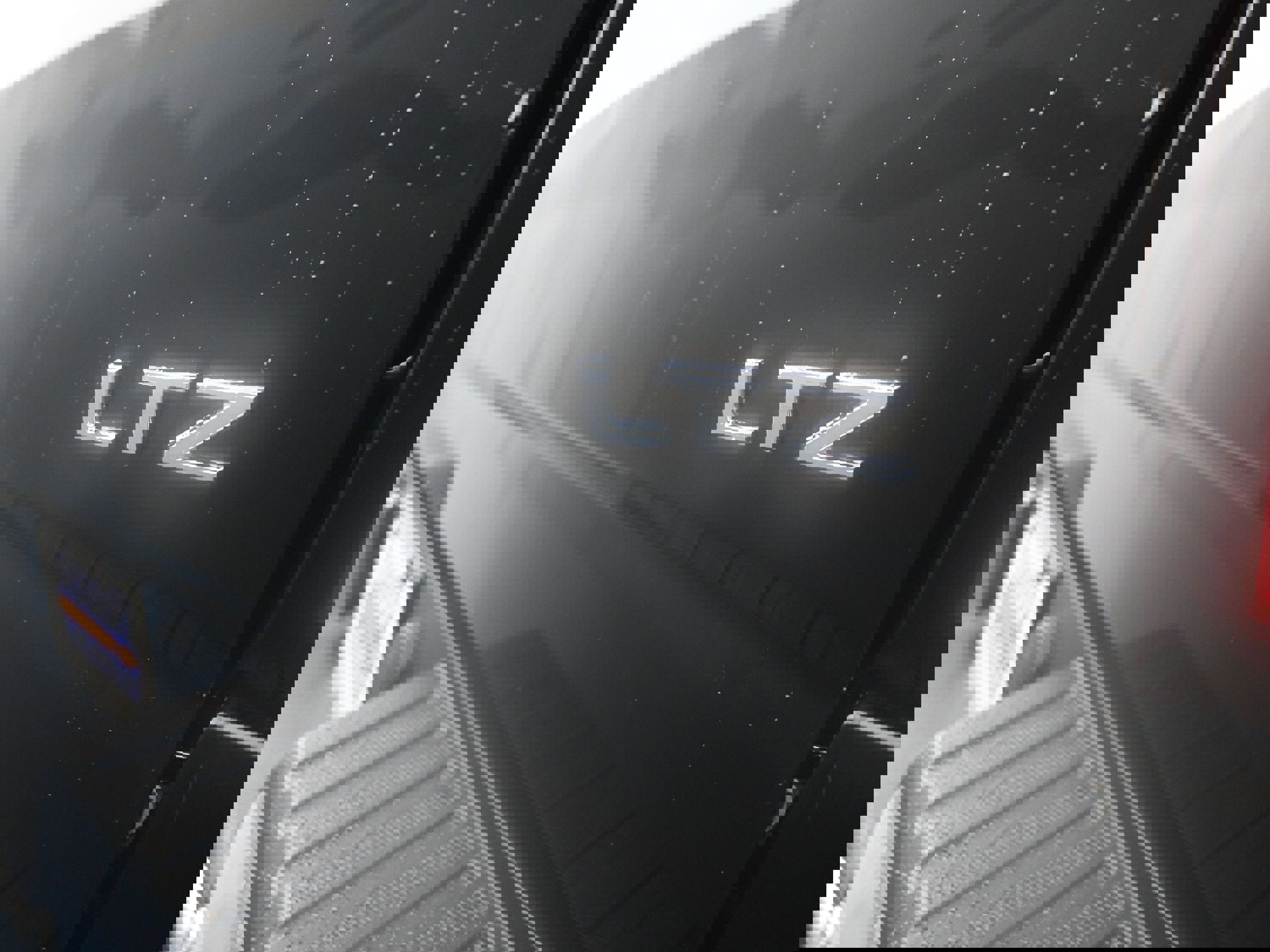 Certified 2025 Chevrolet Silverado 2500 LTZ w/ LTZ Convenience Package image 38