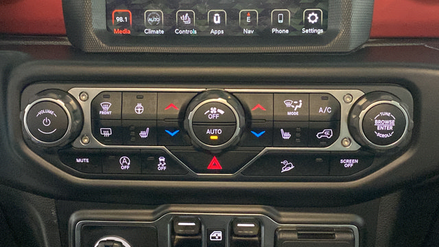 Used 2020 Jeep Wrangler Unlimited Rubicon AWD/4WD image 32
