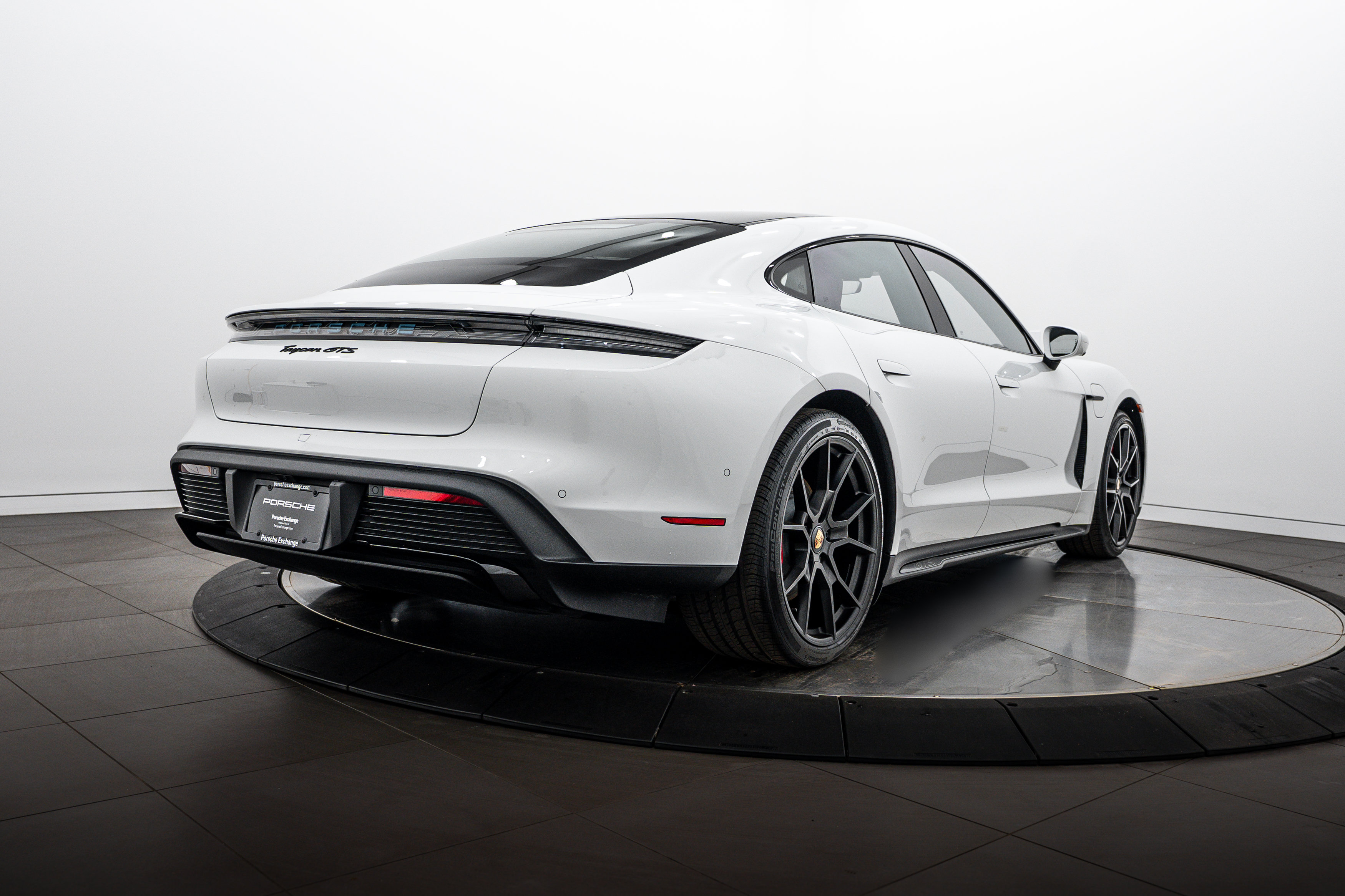 Certified 2023 Porsche Taycan GTS AWD/4WD image 7