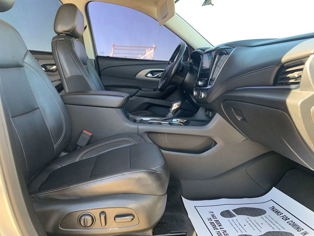 Certified 2021 Chevrolet Traverse Premier w/ Redline Edition FWD image 27