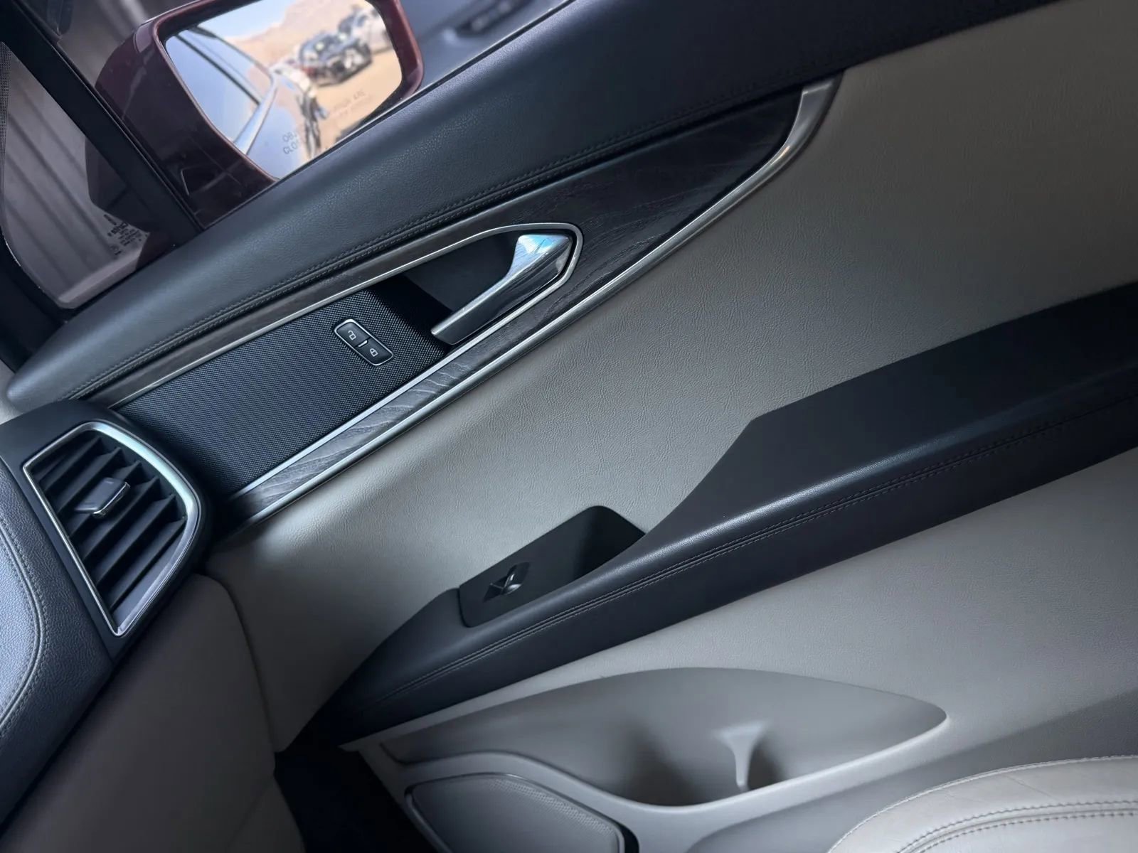 Used 2016 Lincoln MKX Reserve FWD image 34